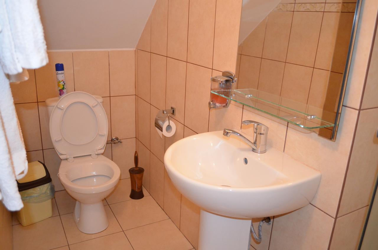 Hotel Fiyesta Sztarokosztyantinyiv Kültér fotó